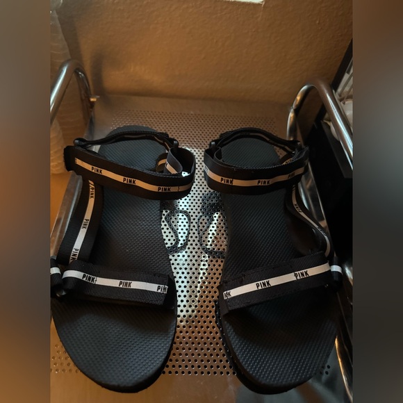 Black and White Sandals with Pink Logo victoria secret - Picture 1 of 3